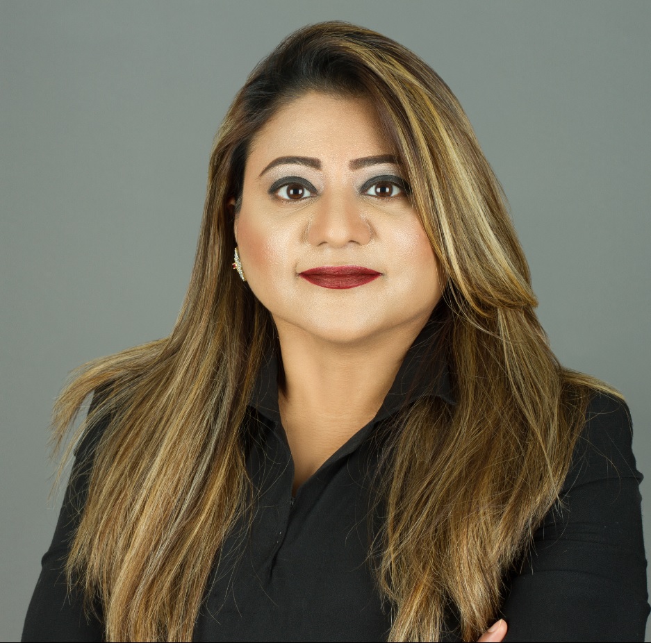 Dr Hajra Nazir